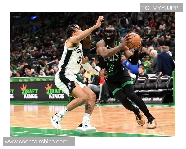 篮网胜热火：黑贝神奇助球队领先全场