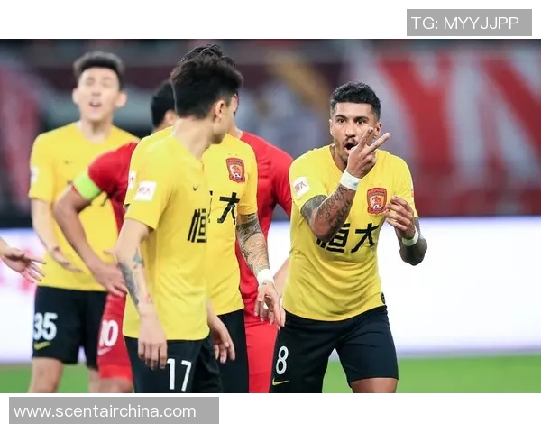 鲁能主场不敌恒大，遭遇三连败，下一步该如何调整阵容？