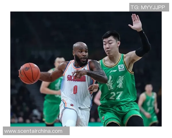 罗伯特-高登遭遇犯规争议与裁判发生口角引发热议