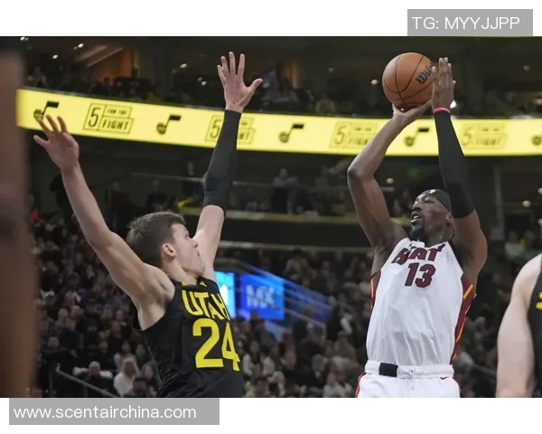 魔术主场击败老鹰赢得赛季首胜