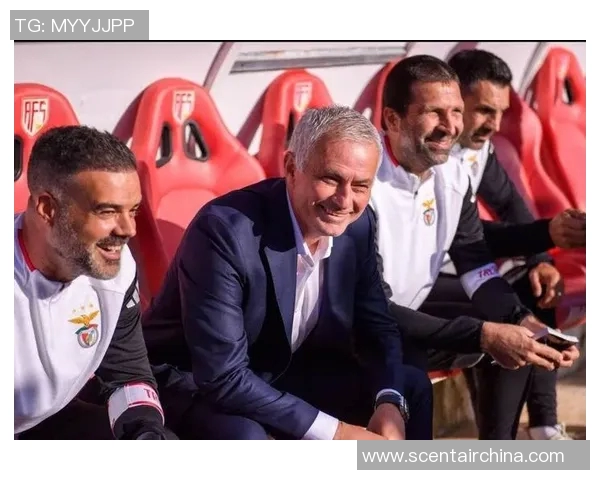 穆里尼奥激情发言引发争议，足球世界风云再起