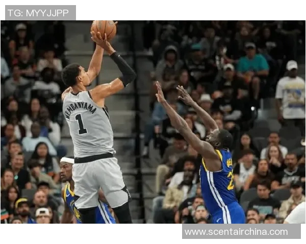 勇士队主教练史蒂夫-科尔称赞球队防守端表现，球队仍需提升进攻效率