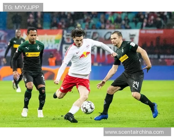 沃尔夫斯堡主场4-0完胜门兴，豪取三分！