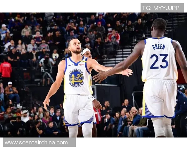 勇士队主场再胜对手，取得三连胜——重新点燃总冠军希望